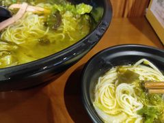 -渝和喵叔米线(南坪万达店)