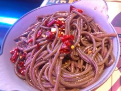 浇汁酸辣蕨根粉-燥次·烧烤酒场(万象城店)