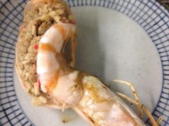 烤大虾 一份两个 不错 酱料很特别-HIHE Bistro·Oyster Bar(华熙live店)