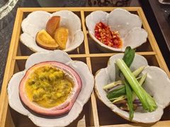-菌自由丨野生菌火锅特色庭院餐厅(丽江古城店)