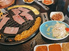 -碳香居烤肉