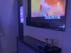 -宝岛甲壳虫KTV(蓝天路店)