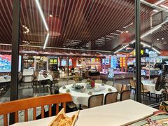 -刘姐啤酒鱼民族演艺餐厅(西街总店)