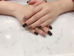 -手牵手美甲