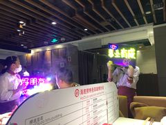 -海底捞火锅鲜切牛肉主题店(长寿路店)