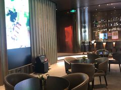 -wineapp葡萄酒餐吧(外滩金融中心店)