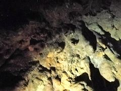 -怀托摩萤火虫洞