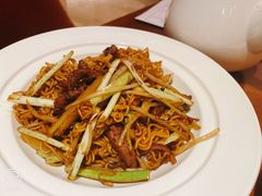 黑胶牛柳云瓜炒出前一丁-杭州JW万豪酒店-万豪中餐厅