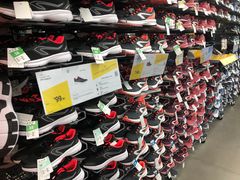 -迪卡侬(西三旗店)