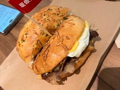 芝士和牛至尊堡-必胜客(远大路店)