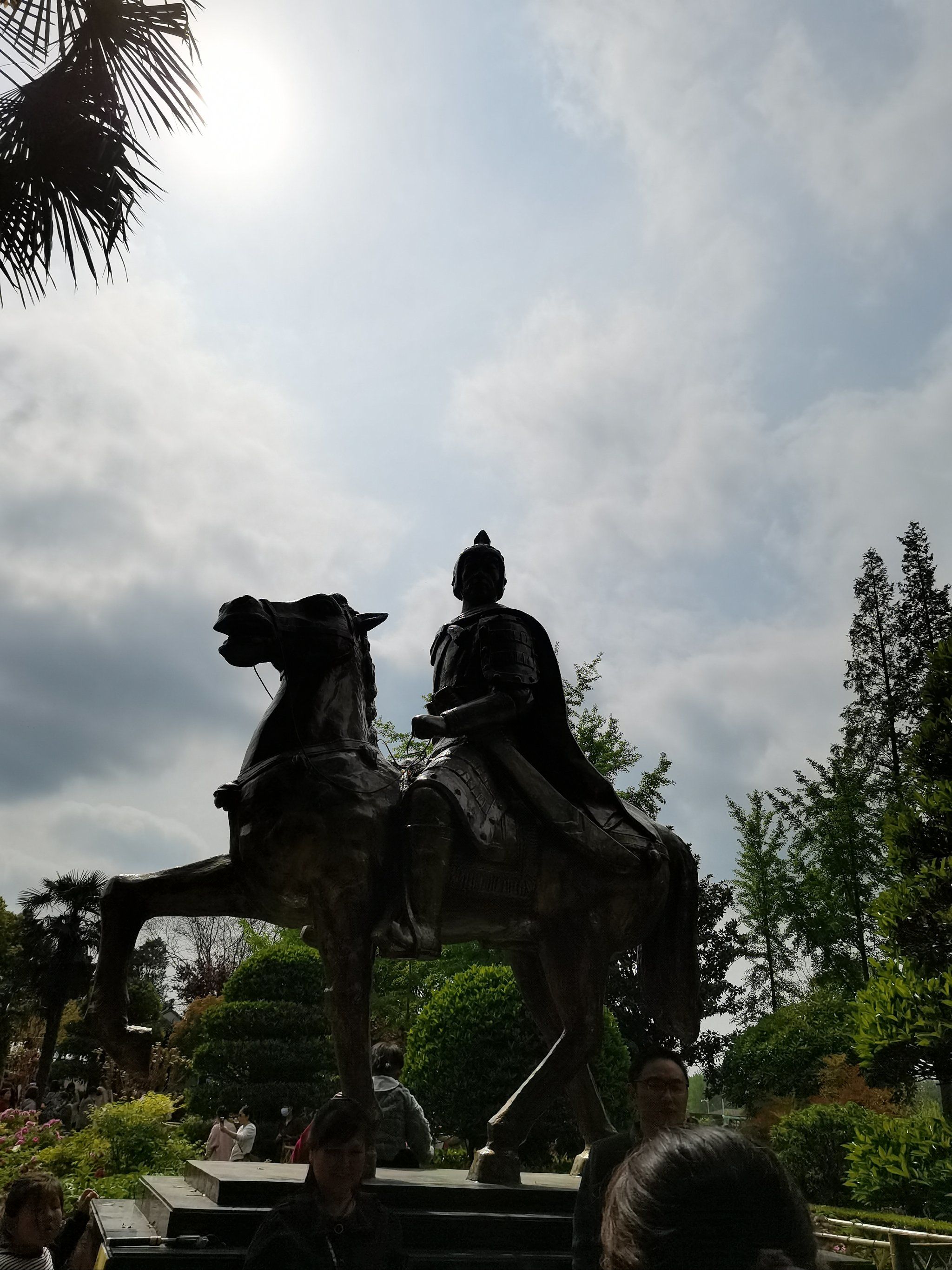 盐城便仓枯枝牡丹园