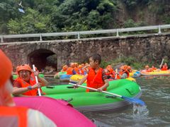 -安吉龙王山峡谷漂流