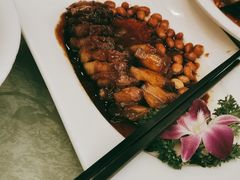 -东豪园林海鲜酒家(南港路辅路店)