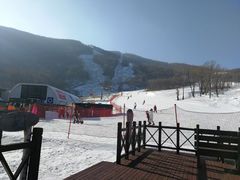 -中旅松花湖滑雪场
