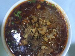 -崇州余荞面(落虹桥店)