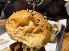 -HUZI虎滋精酿餐吧(京西大悦城店)