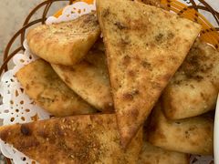 炸芝麻馕-董小西的凉皮和椒麻鸡(三元桥店)