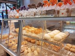 面包甜点陈列柜-沁园(新解放碑附二院店)
