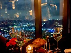 靠窗位-瑞吉酒店·The Drawing Room闲逸廊·云端下午茶·夜奢Whiskey