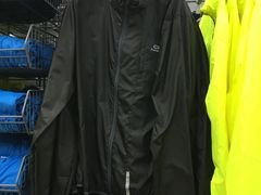 -迪卡侬(西三旗店)