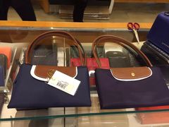 -Longchamp(佛罗伦萨小镇奥特莱斯店)