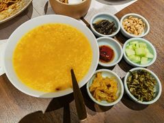 -蟹黄鱼·海派深夜面馆(巨鹿路店)