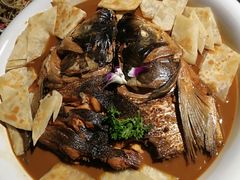 -阿三鱼头泡饼·家常菜
