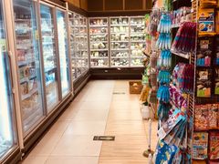 -绿叶子超市(公园大道店)