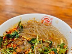 -万记麻辣烫国展总店