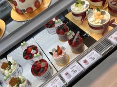 -花花卷卷·鲜食蛋糕(静安久光百货店)