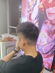 -藤野造型烫发染发