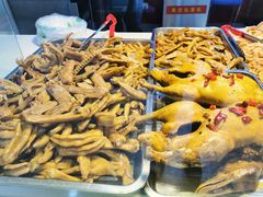 -王浩儿纪六孃甜皮鸭(东大街店)