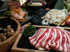 -湊湊火锅·茶憩(上海合生汇店)