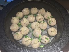 招牌拈花指姆包-拈菜(观音桥阳光世纪店)