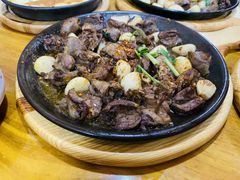 -老东镇啤酒屋海鲜加工·蒸汽海鲜·海鲜烧烤(台东店)