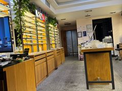-优医视平价眼镜超市蔡司依视路折扣(小马厂店)