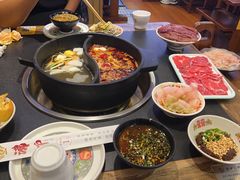 -沸炉重庆老火锅(军事博物馆店)