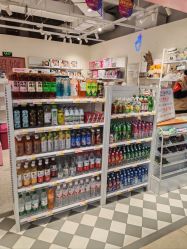 -嗨本可潮玩仓(大兴大悦春风里店)