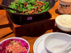 -洞庭土菜馆(易发广场店)