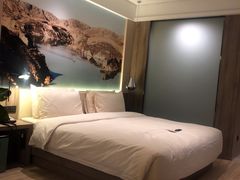 -榆林榆阳西路火车站亚朵酒店
