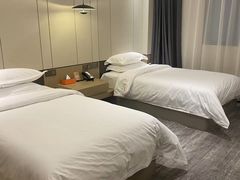 -雲宜贵宾舍酒店(深圳龙东地铁站店)