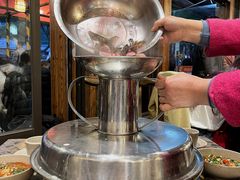 三角峰-肖肖酸萝卜鱼火锅(总店)