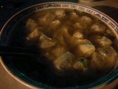 -碑亭巷老王柴火馄饨