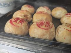 咸蛋黄鲜肉月饼-真老大房(南京东路店)