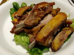 馕坑果木烤羊排-巴扎美食·新疆菜·西域歌舞表演餐厅(新疆大厦店)