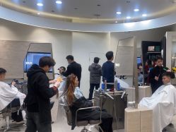 -SUNLON秀隆时尚烫染定制沙龙