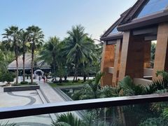 -三亚湾海居铂尔曼度假酒店