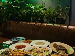 -DEEP·美式餐吧(五棵松华熙LIVE店)