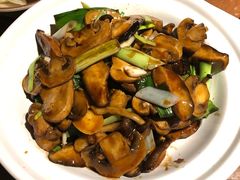 鲍汁生炒鲜菌-额娘·春饼烤鸭(怀特店)
