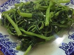 -壹阁胡羊焖饼(特色小吃街店)